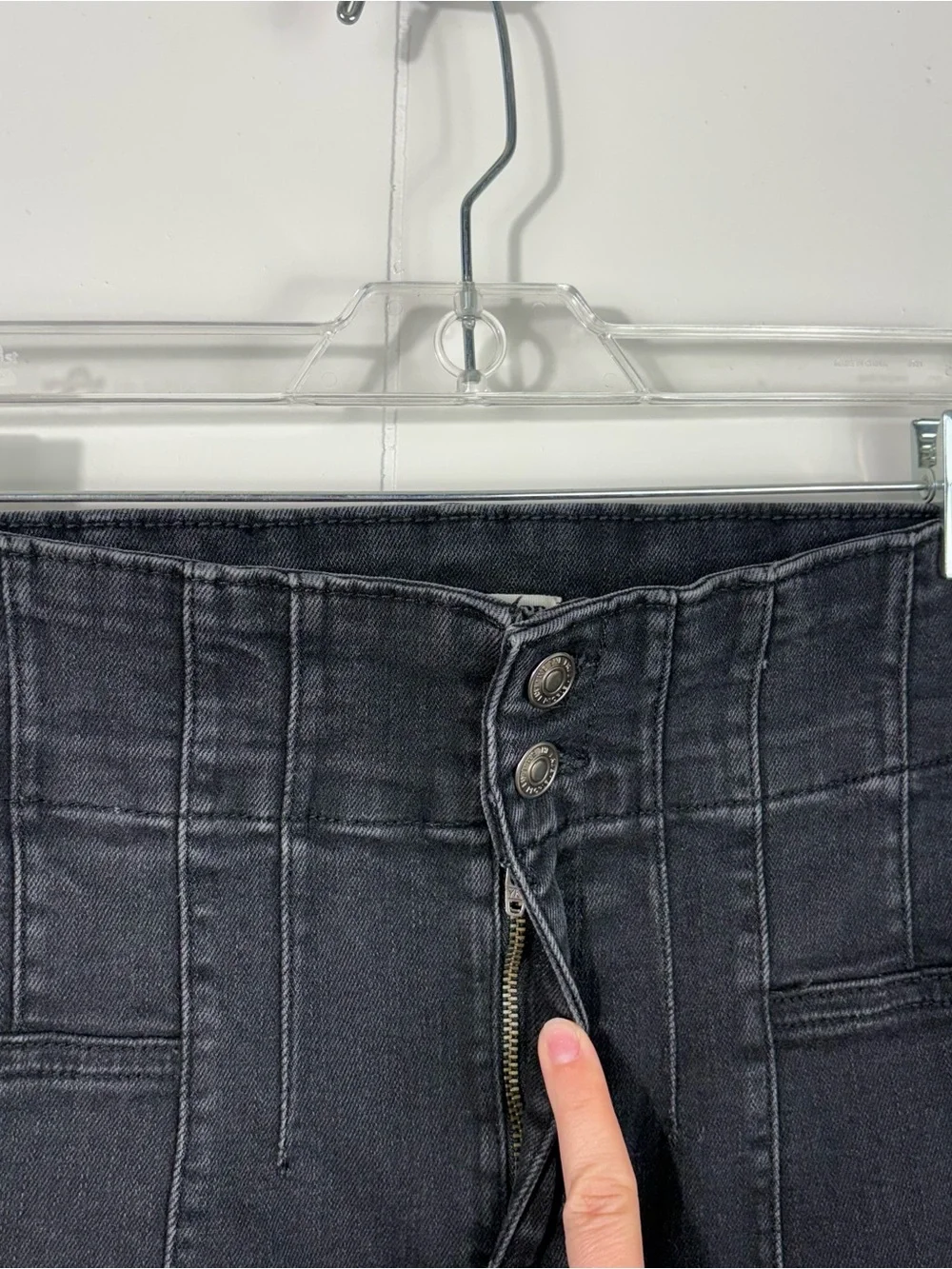 Free People Black High Waisted Exposed Button Flare Jeans 28 Stretch Denim 27